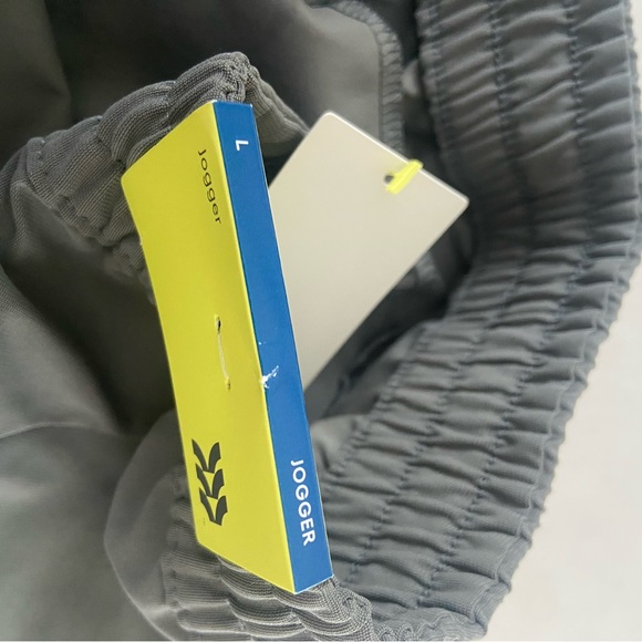 Men’s Joggers - Picture 2 of 4